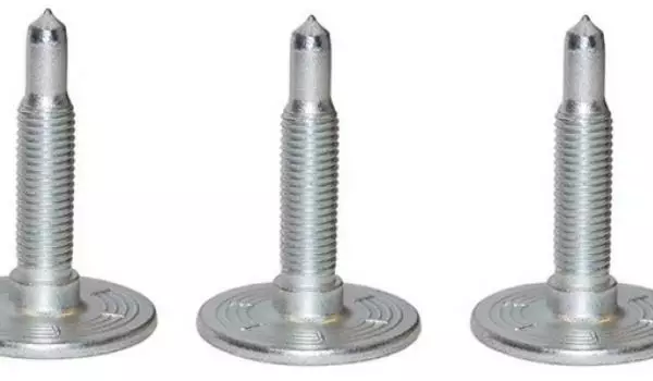 Woodys Piikit 12kpl 1.575 Grand Master 60° - Moottorikelkan Nastat - 77850 - 1