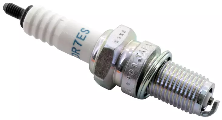 NGK sparkplug DR7ES - Yleisosat - Sytytystulpat - 108931 - 1