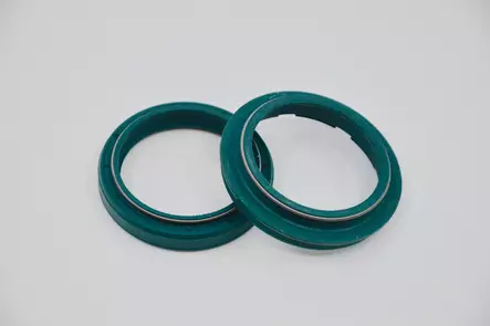 SKF Oil & Dust Seal 46 mm. - KAYABA - Moottoripyörän Etuteleskoopit - 104671 - 1