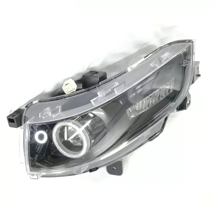 Autokruiser Luxury LongRange: Etuvalo vasen - Autokruiser Luxury LongRange - 166072 - 1