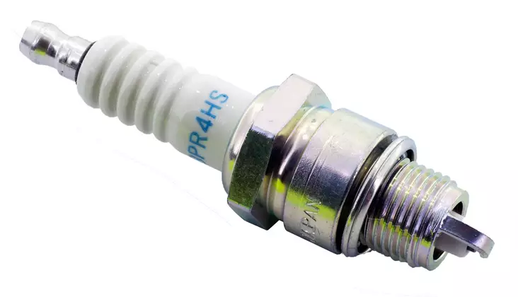 NGK sparkplug BPR4HS - Yleisosat - Sytytystulpat - 109302 - 1