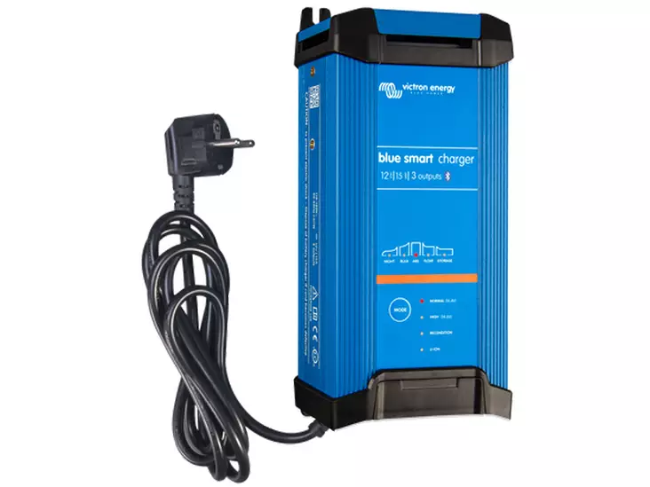 VICTRON BLUE SMART IP22 LATURI 12/15(3) 230V - Yleisosat ja tarvikkeet - 49532 - 1