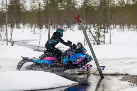 AMOQ Vernal V2 W's Takki Musta/Turkoosi L - Moottorikelkan Takit - 85922 - 1