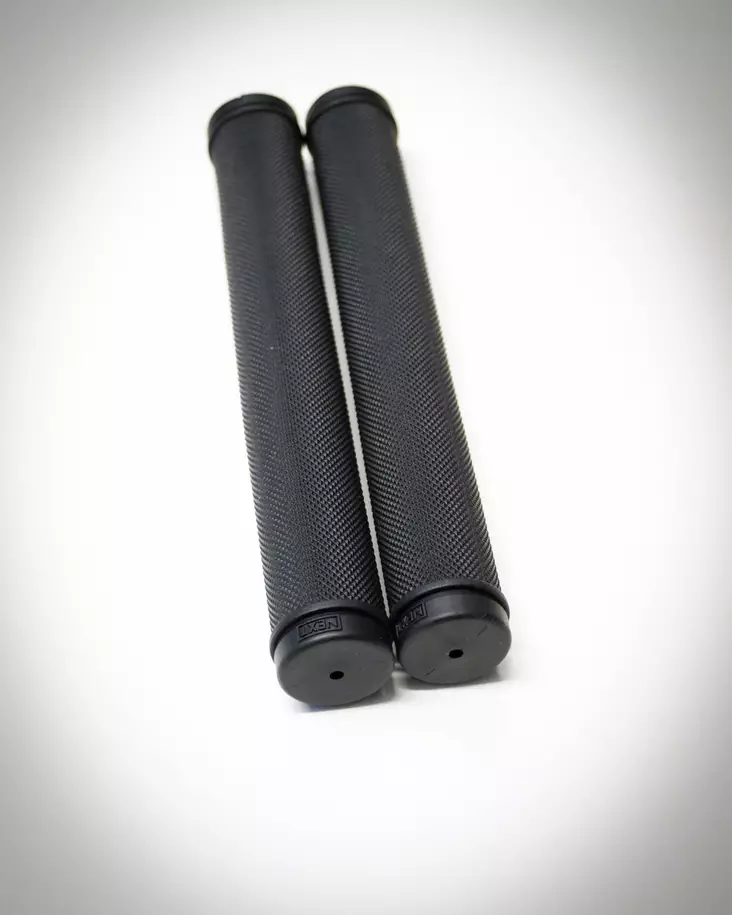 NEXT Tupet 7" Pienempi tanko (Expert) Musta - Moottorikelkan Kahvakumit - 82774 - 1
