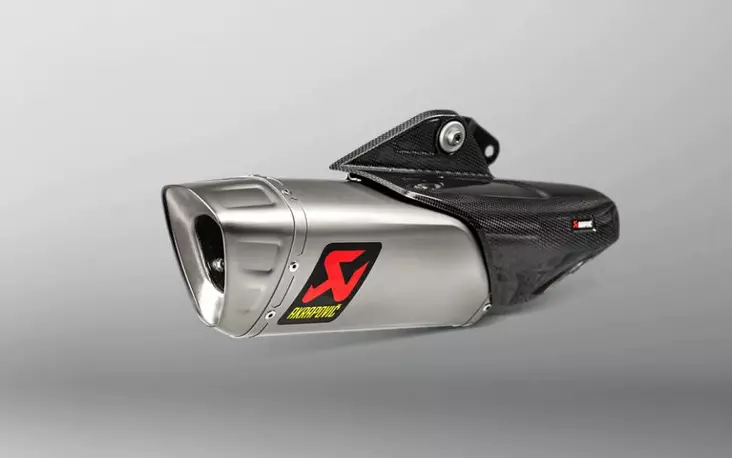 Akrapovic Slip-on Line Titanium YZF-R1 2015- - Moottoripyörän Äänenvaimentajat - 91165 - 1