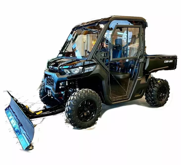 DFK Premium Täysi Ohjaamo Lämmöllä + pyyhin/pesin Can-Am Traxter XU 2020-2025 - Mönkijän Lämmitettävät ohjaamot - 81265 - 1