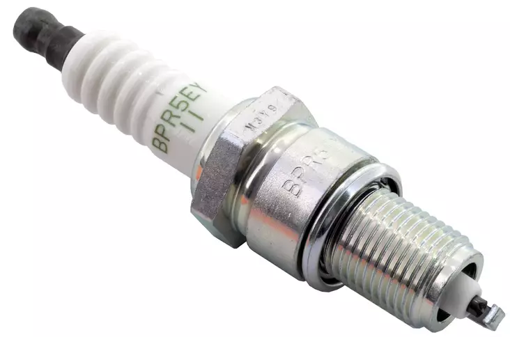 NGK sparkplug BPR5EY-11 - Yleisosat - Sytytystulpat - 109585 - 1