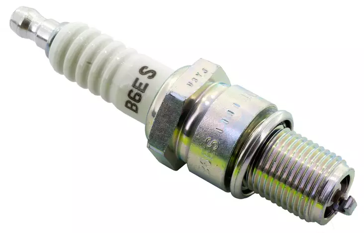 NGK sparkplug B6ES - Yleisosat - Sytytystulpat - 109556 - 1