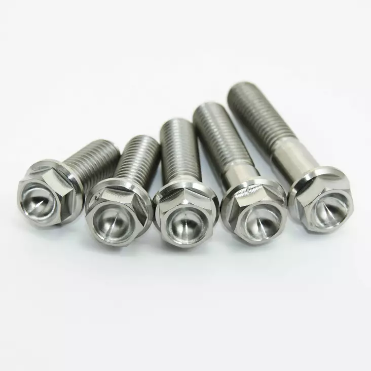 Scar 2 x Titanium hex head flange bolt M8 x 35 - titanium Gr5-Ti - Moottoripyörän Pultit & kiinnikkeet - 90556 - 1