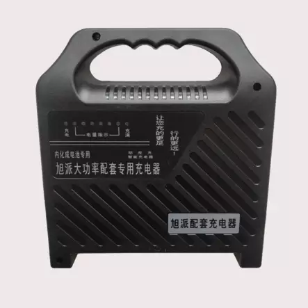 Autokruiser: Laturi 6A - Autokruiser - 166116 - 1