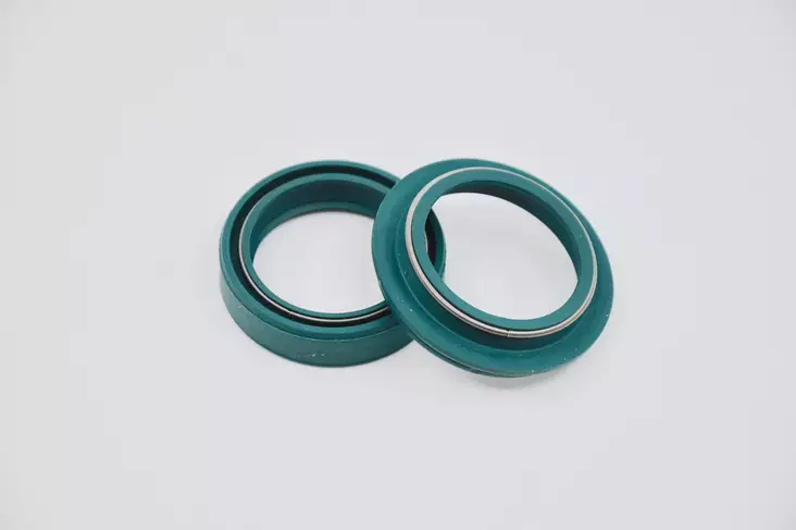 SKF Oil & Dust Seal 35 mm. - WP - Moottoripyörän Etuteleskoopit - 104907 - 1
