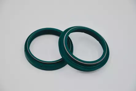 SKF Oil & Dust Seal 48 mm. - SHOWA - Moottoripyörän Etuteleskoopit - 104928 - 1
