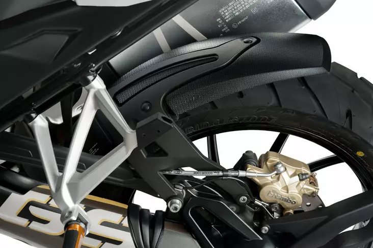 Puig Hugger Bmw R1200Gs/1250Gs 18'- C/Simil Carbo - Moottoripyörän Huggerit, undertailit & ketjusuojat - 97699 - 1