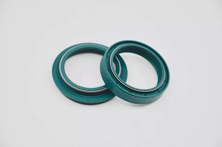 SKF Oil & Dust Seal 40 mm. - MARZOCCHI - Moottoripyörän Etuteleskoopit - 104789 - 1