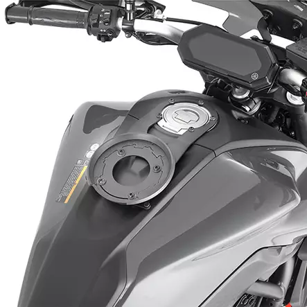 Givi FLANGE TANKLOCK YAMAHA MT-07 (2021) - Moottoripyörän Laukkujen kiinnityssarjat & tavaratelineet - 113029 - 1