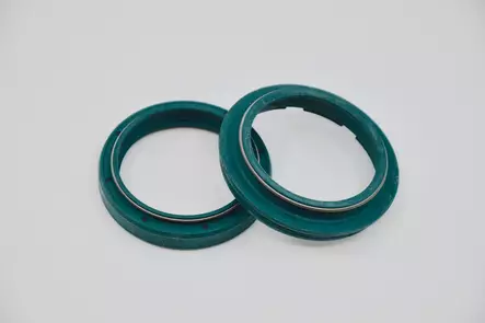 SKF Oil & Dust Seal 46 mm. - ZF SACHS - Moottoripyörän Etuteleskoopit - 103929 - 1